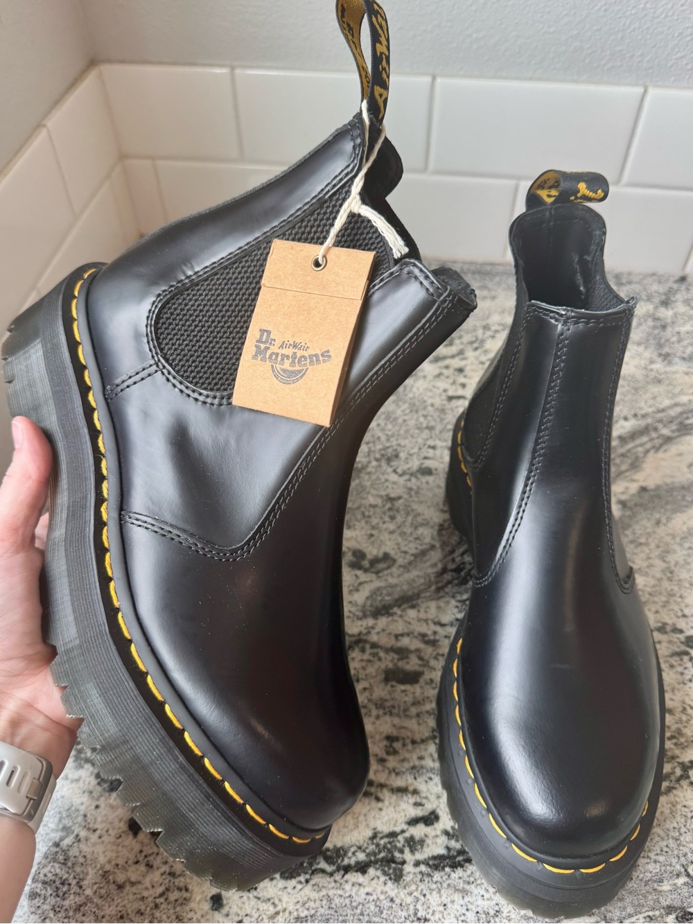 Dr. Martens 2976 Quad Chelsea Boots. NWT. L 9/ EU 41.
